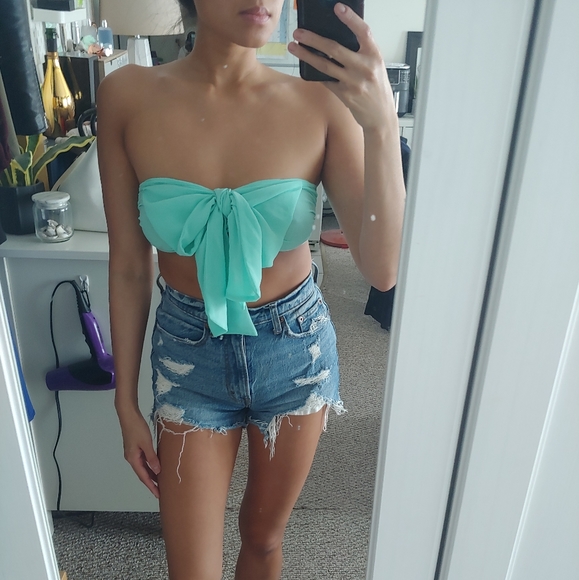 Lulu's Mint green bow tie crop top - Picture 1 of 8